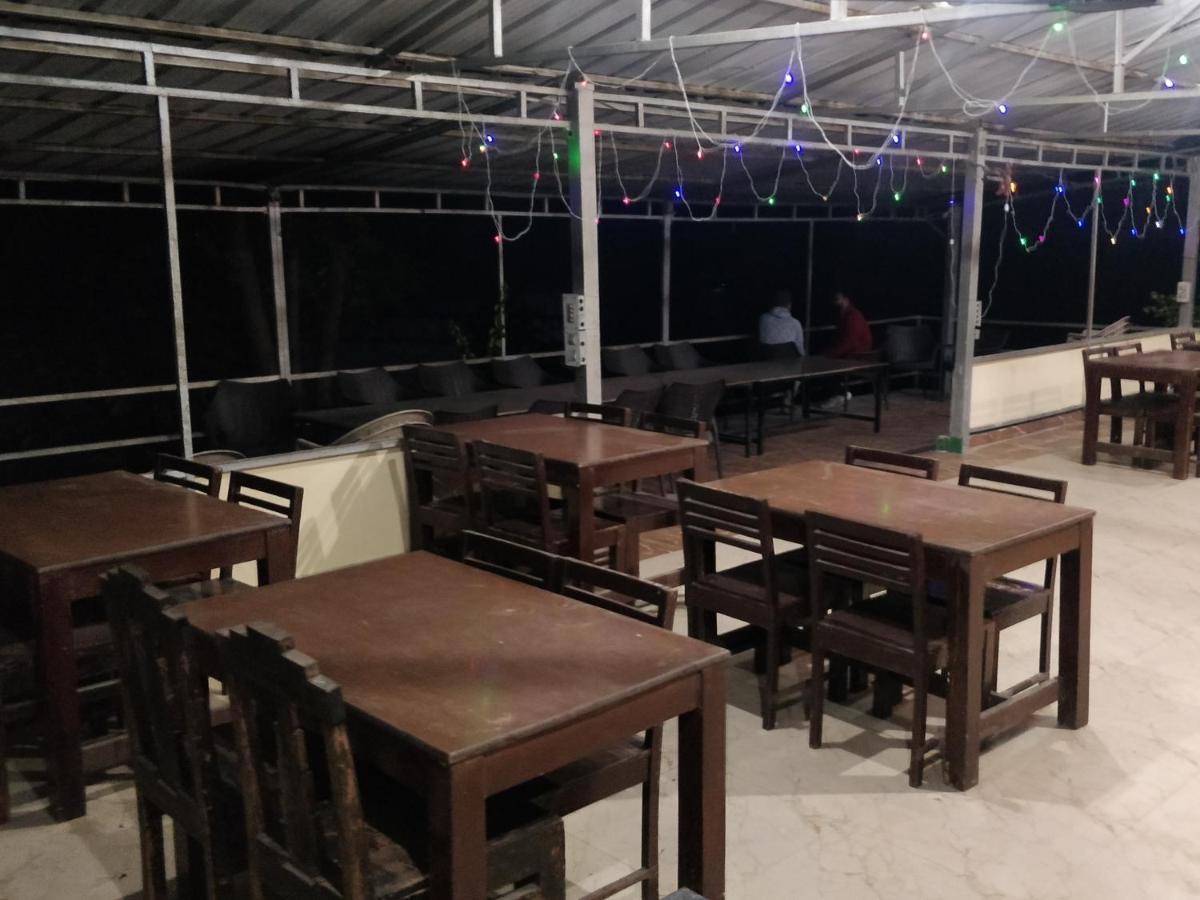 Camp High 5 Jayalgarh Hotel Dangchura Ngoại thất bức ảnh