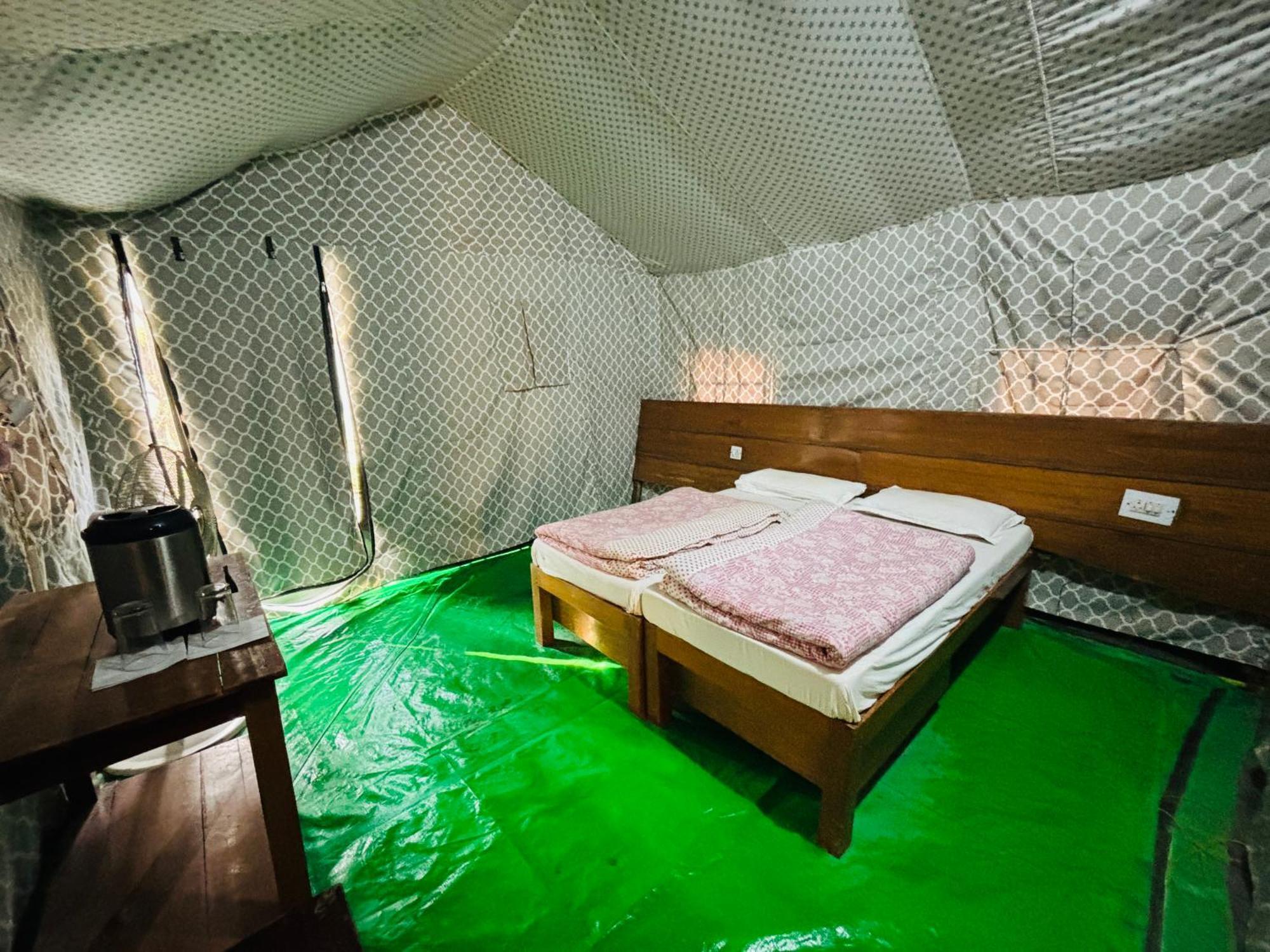 Camp High 5 Jayalgarh Hotel Dangchura Ngoại thất bức ảnh